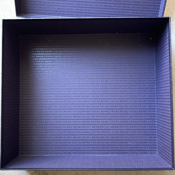 Prada X-large storage box. - Picture 3 of 5